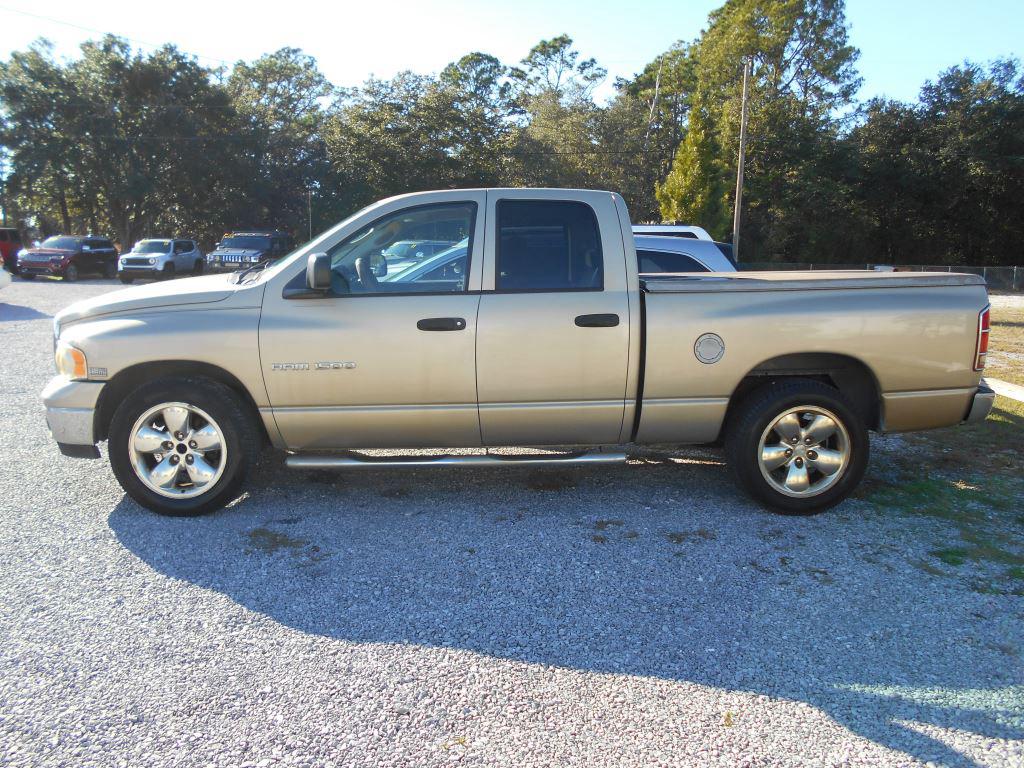 2004 Dodge Ram 1500 Pickup SLT