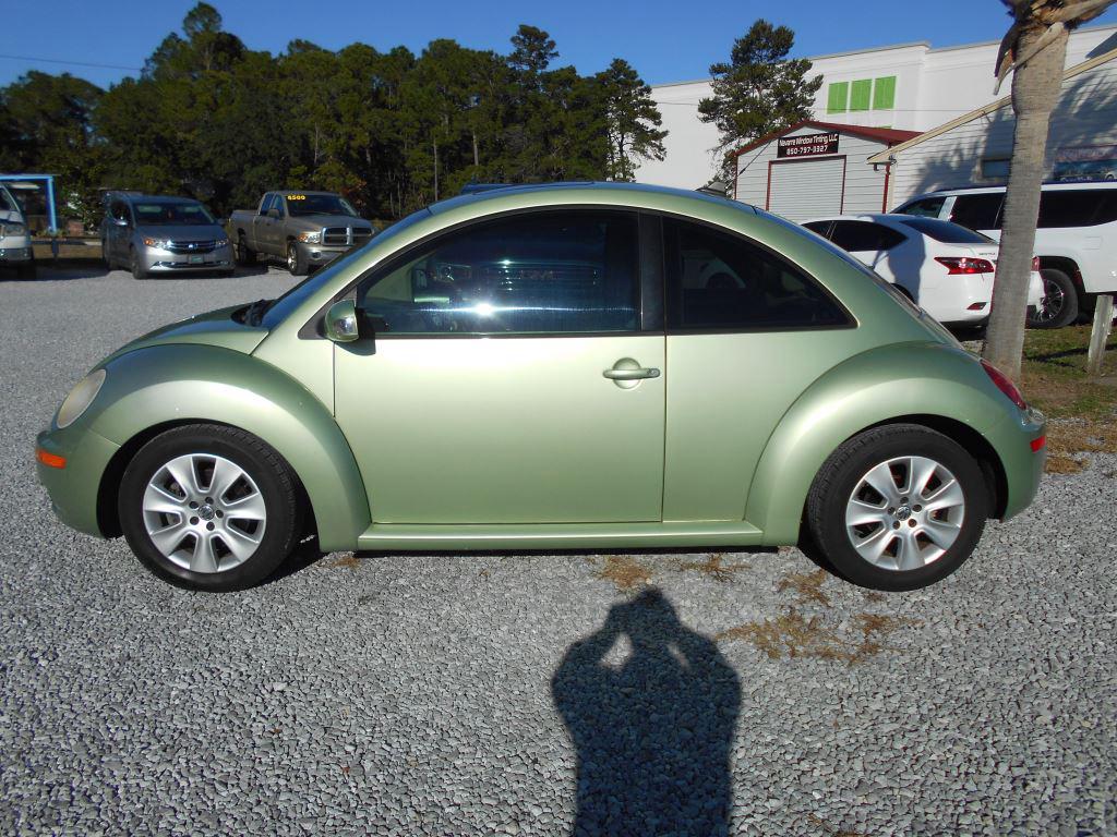 2009 Volkswagen New Beetle Base's photo